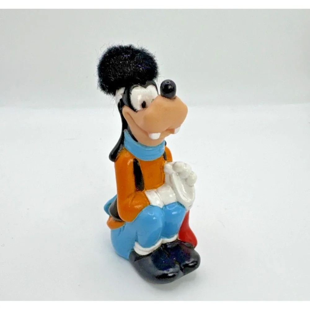 Vintage Disney Mickey & Friends Holiday 